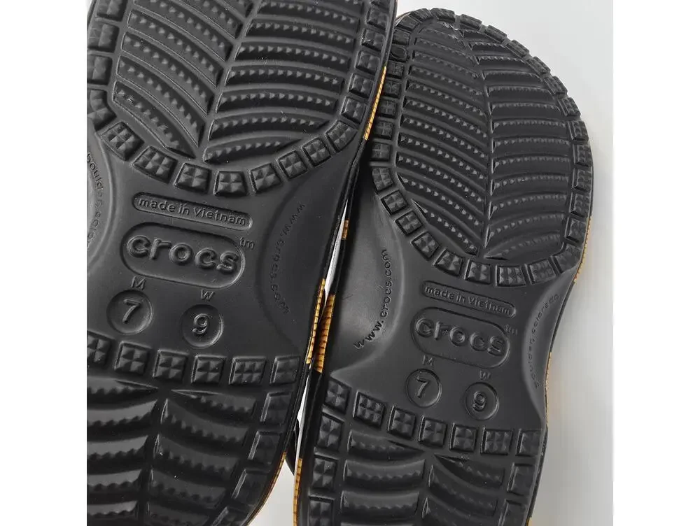 NEW Crocs Harry Potter Hufflepuff Classic Clogs  M/7 M/9